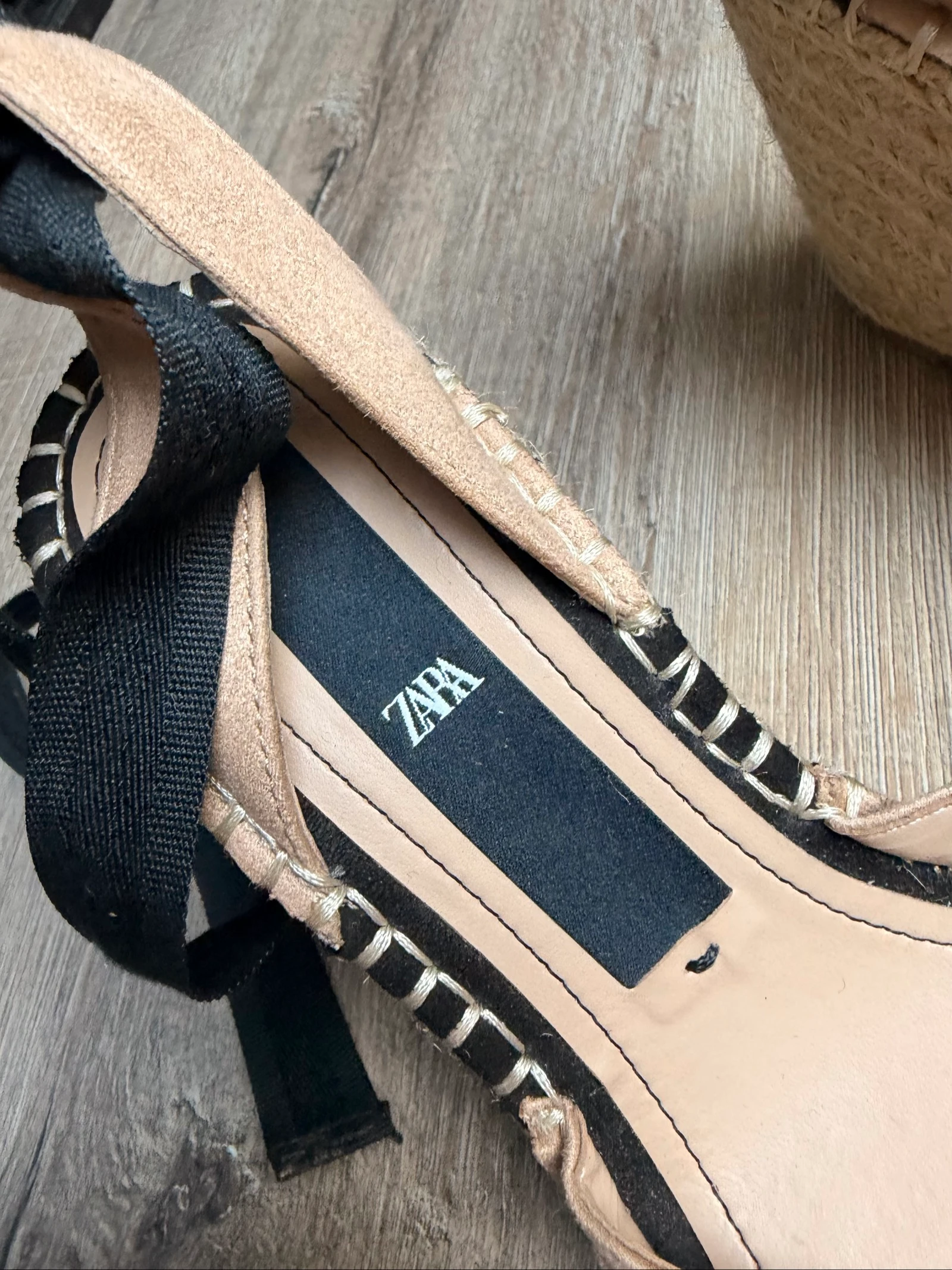 Beige en zwarte Zara-wedges – Maat 39 – Nieuw – photo 2